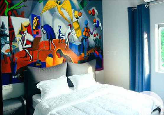  义马对于酒店的墙体彩绘而言更注重哪些方面？