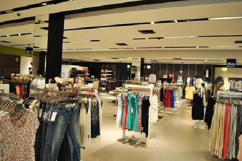  义马商场里的店面怎么装修？